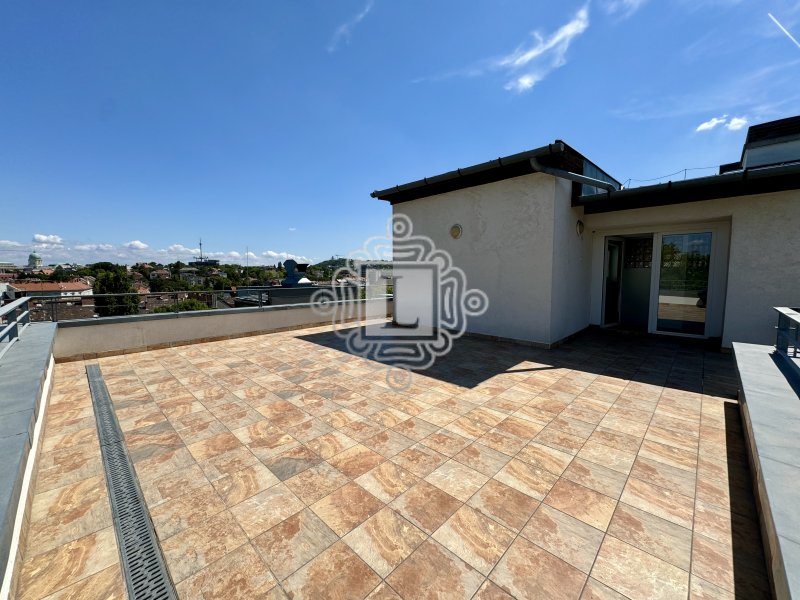 Németvölgyben panorámás exkluzív lakás