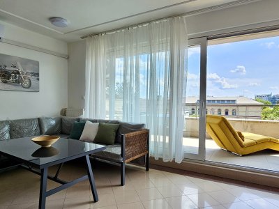 Németvölgyben panorámás exkluzív lakás