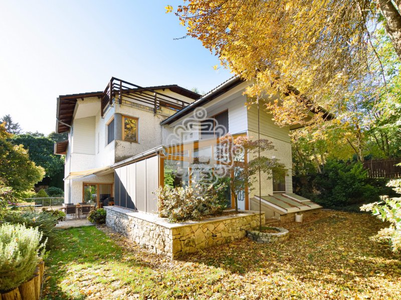 Panorámás Luxusház