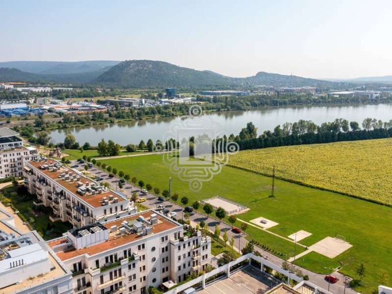 Biatorbágy -Tópark Penthouse