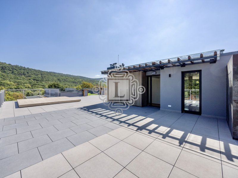 II.ker. Panorámás Penthouse extra 300m2-es Tetőterasz!