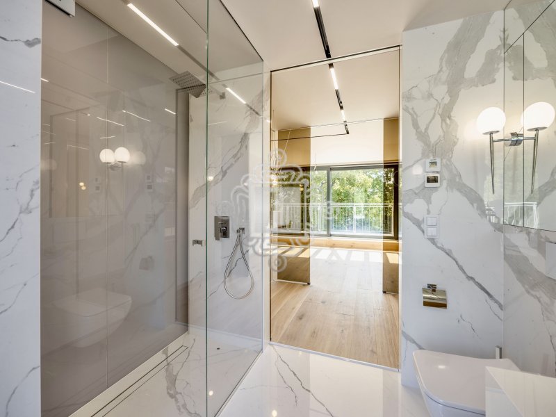 II.ker. Panorámás Penthouse extra 300m2-es Tetőterasz!